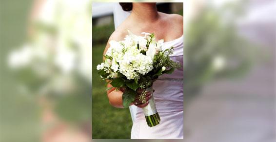 Bouquet de mariée blanc, fleuriste mariage à Bapaume
